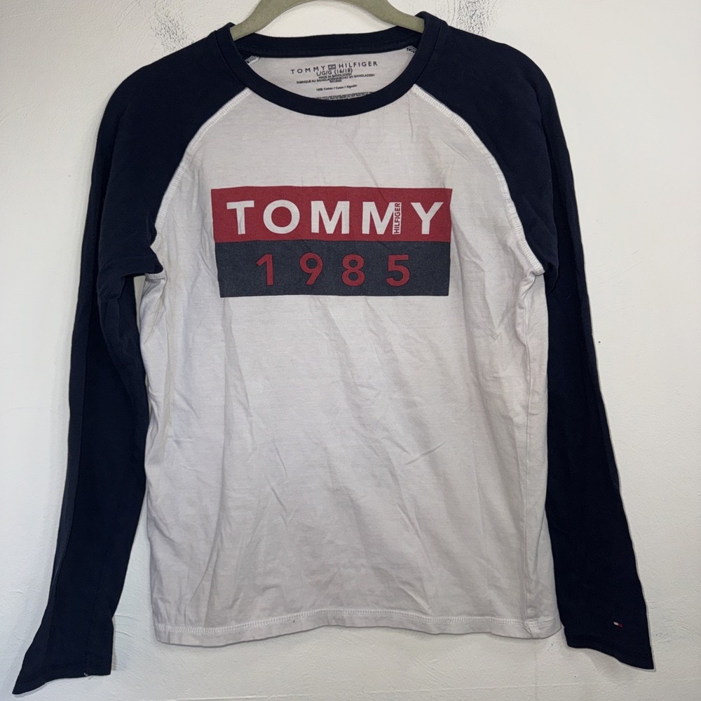 Tommy Hilfiger 90s Vintage Long Sleeve T-Shirt Size 16/18 Youth Unisex Graphic